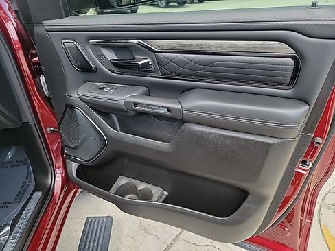 Used 2025 RAM 1500 Limited w/ Body Color Bumper Group AWD/4WD image 13