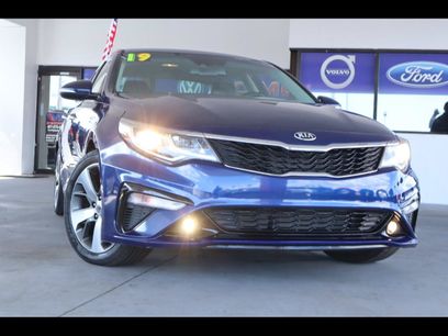 Used 2019 Kia Optima S