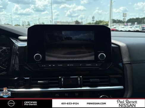Certified 2025 Nissan Pathfinder SV FWD image 19