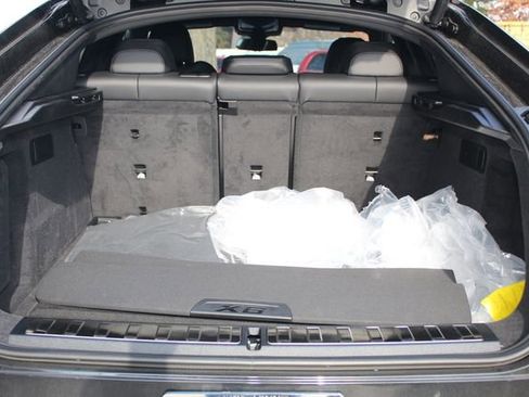 New 2026 BMW X6 xDrive40i image 7