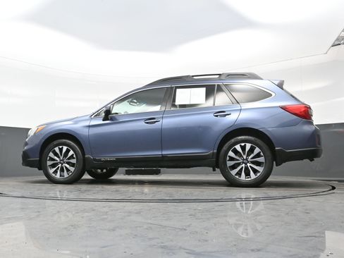 Used 2016 Subaru Outback 2.5i Limited image 30