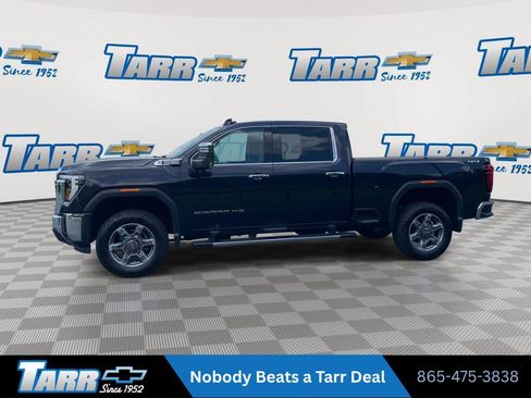 Used 2025 GMC Sierra 2500 SLT w/ SLT Premium Package AWD/4WD image 5