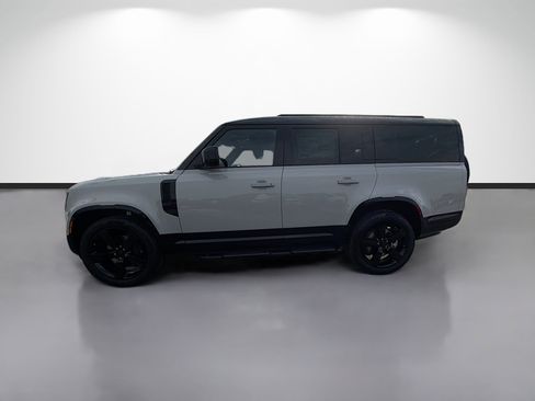 New 2026 Land Rover Defender 130 X-Dynamic SE AWD/4WD image 2