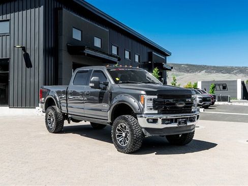 Used 2019 Ford F250 Lariat w/ Lariat Ultimate Package AWD/4WD image 7
