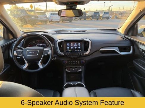 Used 2024 GMC Terrain SLT image 11