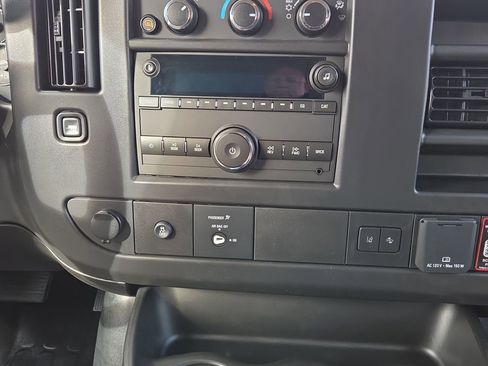 New 2026 Chevrolet Express 3500 RWD image 11