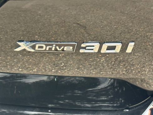 Used 2022 BMW X3 xDrive30i w/ Premium Package image 6