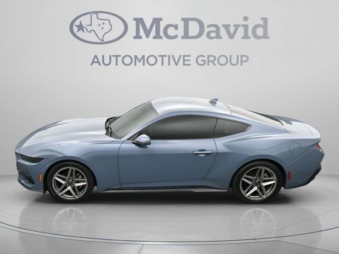 Used 2025 Ford Mustang Coupe RWD image 35