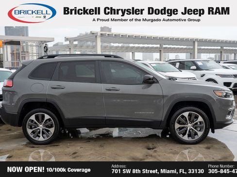Used 2022 Jeep Cherokee Limited w/ Elite Package image 4