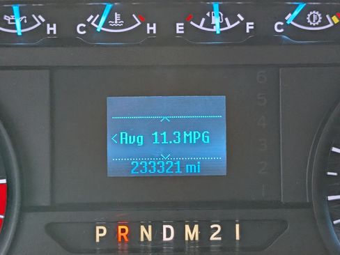 Used 2018 Ford F250 XL w/ Power Equipment Group AWD/4WD image 23