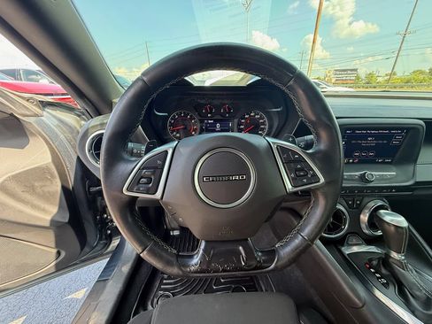 Used 2021 Chevrolet Camaro LT RWD image 16