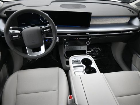 New 2026 Hyundai Ioniq 9 Limited image 12