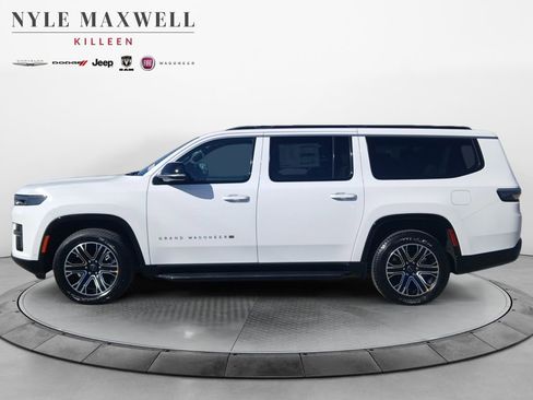 New 2026 Jeep Grand Wagoneer L 4WD image 13