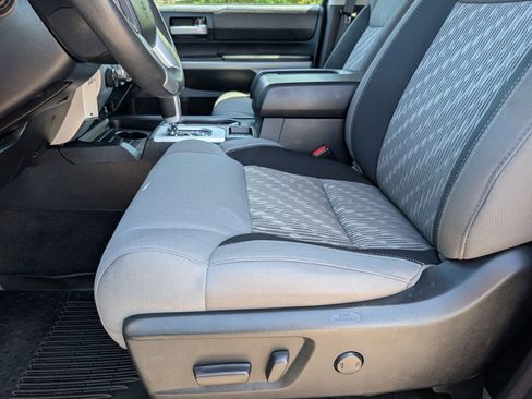 Used 2019 Toyota Tundra SR5 w/ SR5 Upgrade Package image 8