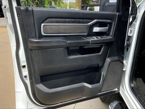 Used 2024 RAM 2500 Big Horn w/ Off Road Package image 21