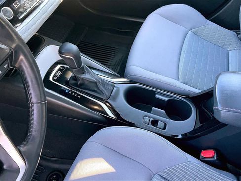 Used 2023 Toyota Corolla SE w/ SE Premium Package image 16
