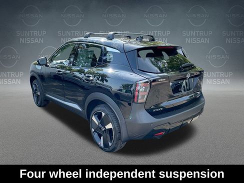 Used 2026 Nissan Kicks SR w/ Cold Weather Package AWD/4WD image 14