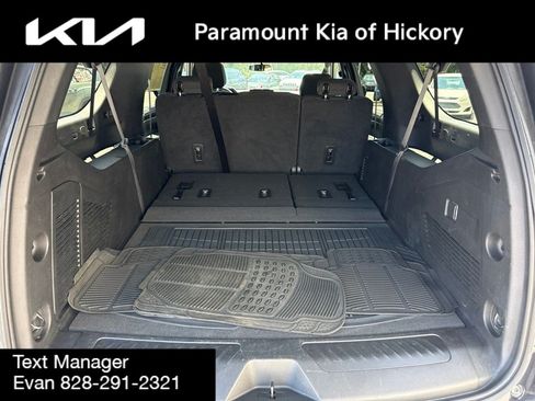 Used 2023 Chevrolet Suburban LS AWD/4WD image 12