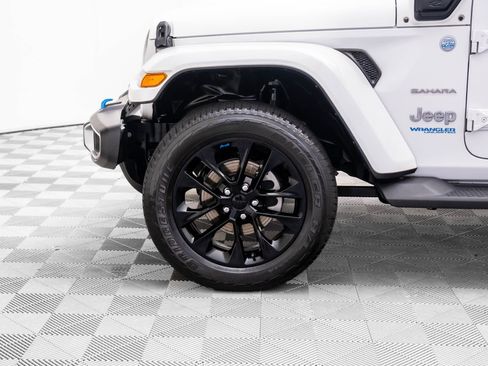 Used 2022 Jeep Wrangler Unlimited Sahara w/ Cold Weather Group image 37