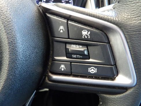 Used 2023 Subaru Outback Premium image 29