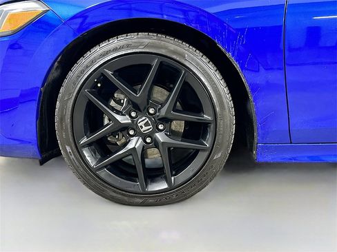 Used 2023 Honda Civic Sport image 8