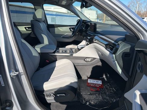 Used 2025 Acura MDX w/ Technology Package image 27