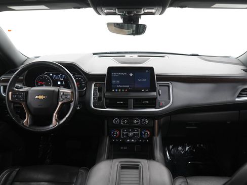 Used 2021 Chevrolet Suburban High Country w/ Premium Package AWD/4WD image 13