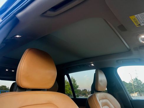 Used 2016 Volvo XC90 T6 Momentum w/ Momentum Plus Package image 23