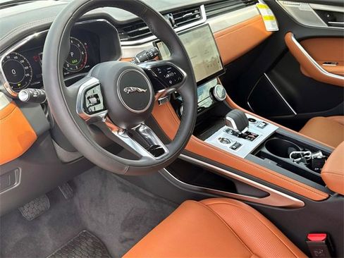 New 2026 Jaguar F-PACE R-Dynamic S image 30