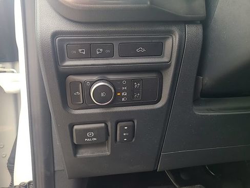 Used 2022 Ford F150 Platinum w/ Equipment Group 701A High AWD/4WD image 15