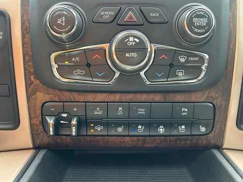 Used 2013 RAM 1500 Laramie Longhorn w/ Convenience Group AWD/4WD image 23