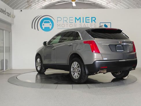 Used 2018 Cadillac XT5 Luxury w/ Driver Awareness Package FWD image 3