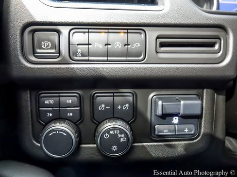 Used 2021 Chevrolet Tahoe LT w/ LT Signature Package image 20