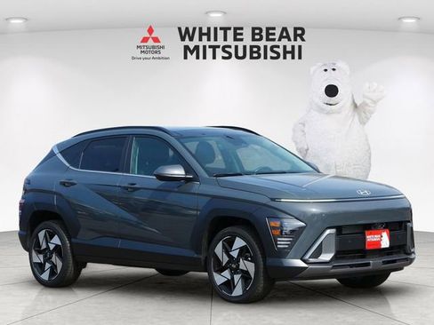 Used 2025 Hyundai Kona Limited AWD/4WD image 1