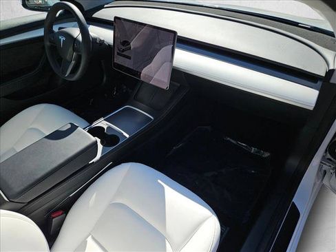 Used 2021 Tesla Model 3 Standard Range Plus RWD image 21