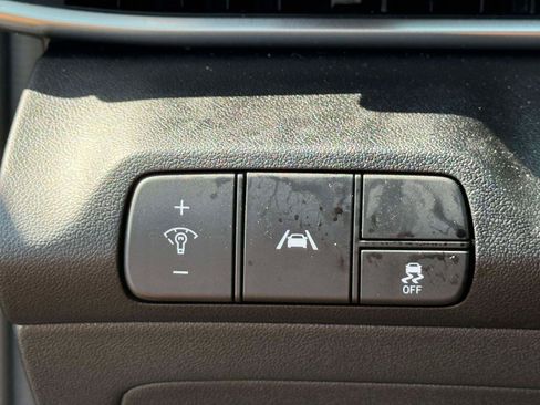 Used 2021 Hyundai Elantra SEL FWD image 29