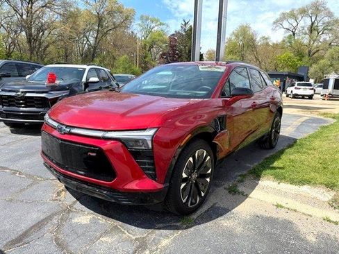 Used 2024 Chevrolet Blazer EV RS image 4