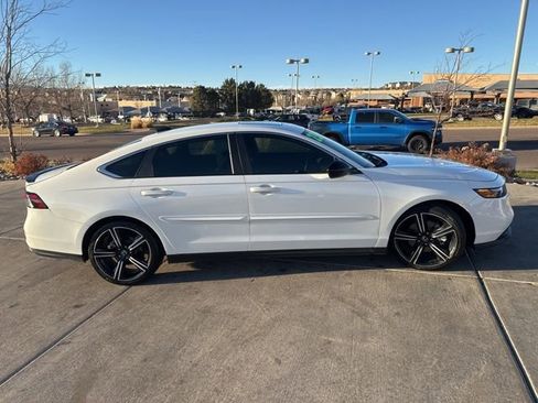 Used 2023 Honda Accord Sport image 10