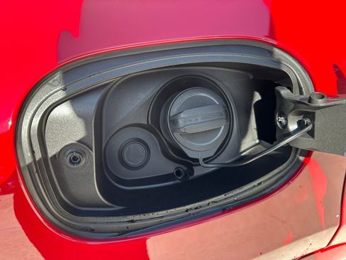 Used 2025 Porsche Cayenne E-Hybrid image 39