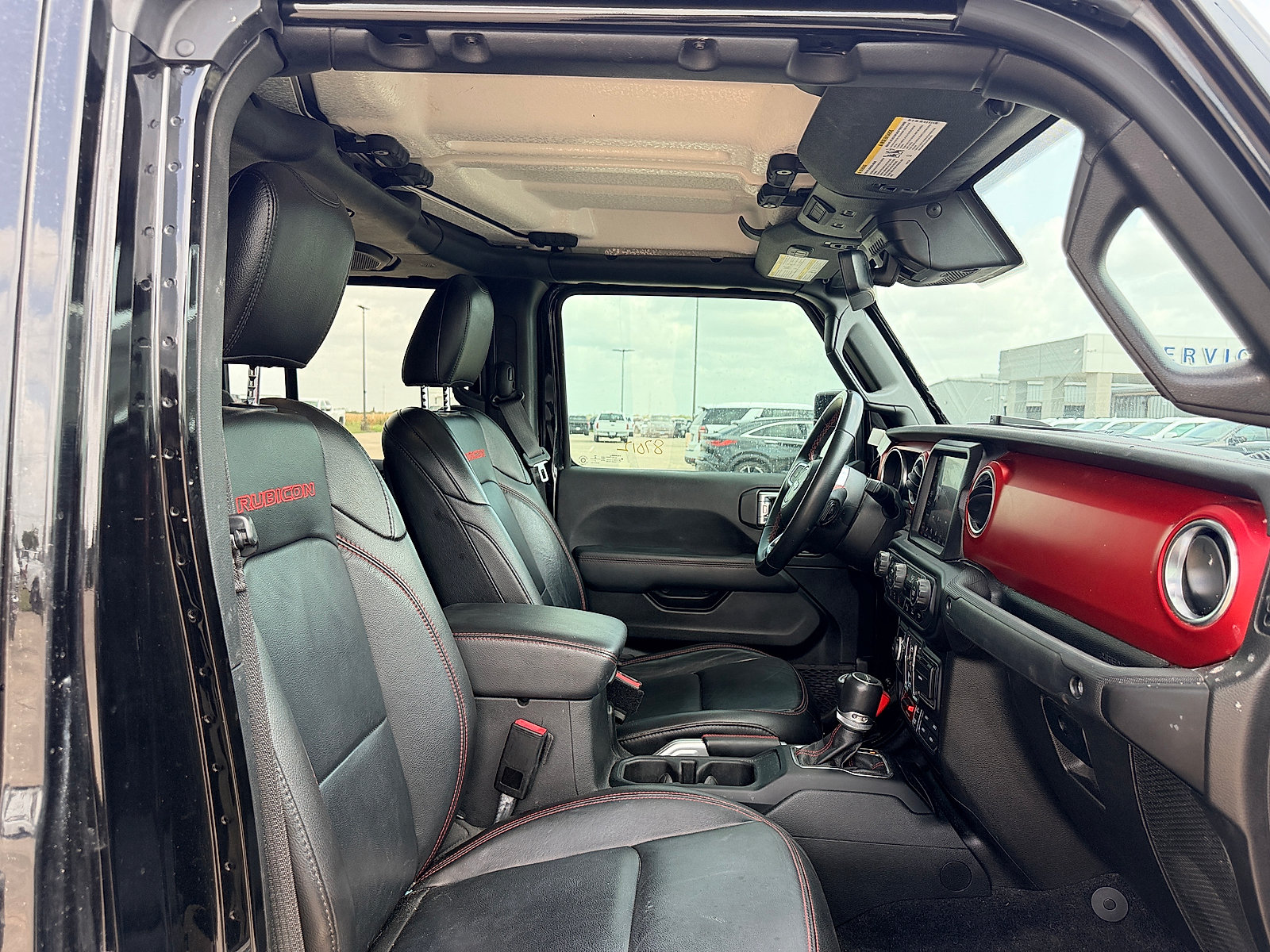 Used 2021 Jeep Gladiator Rubicon AWD/4WD image 11