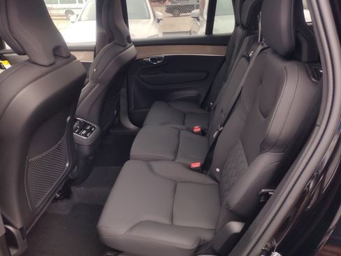 New 2026 Volvo XC90 B6 Plus w/ Protection Package image 21
