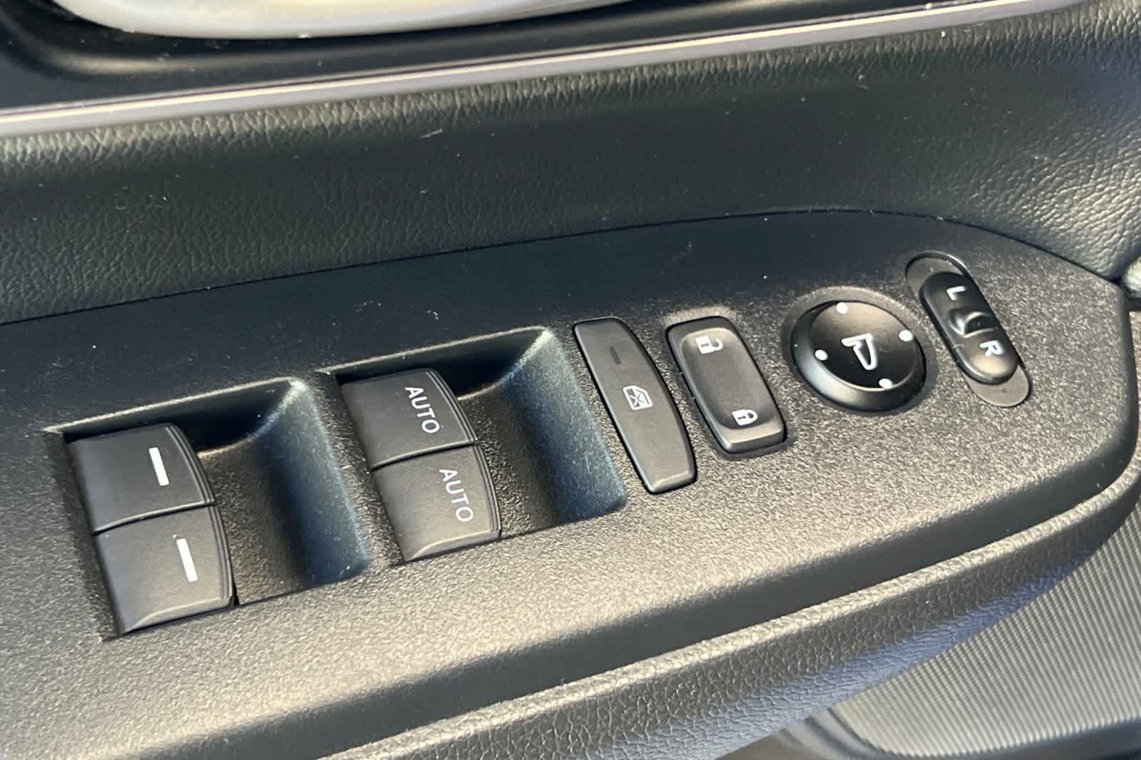 Used 2020 Honda CR-V Touring image 13