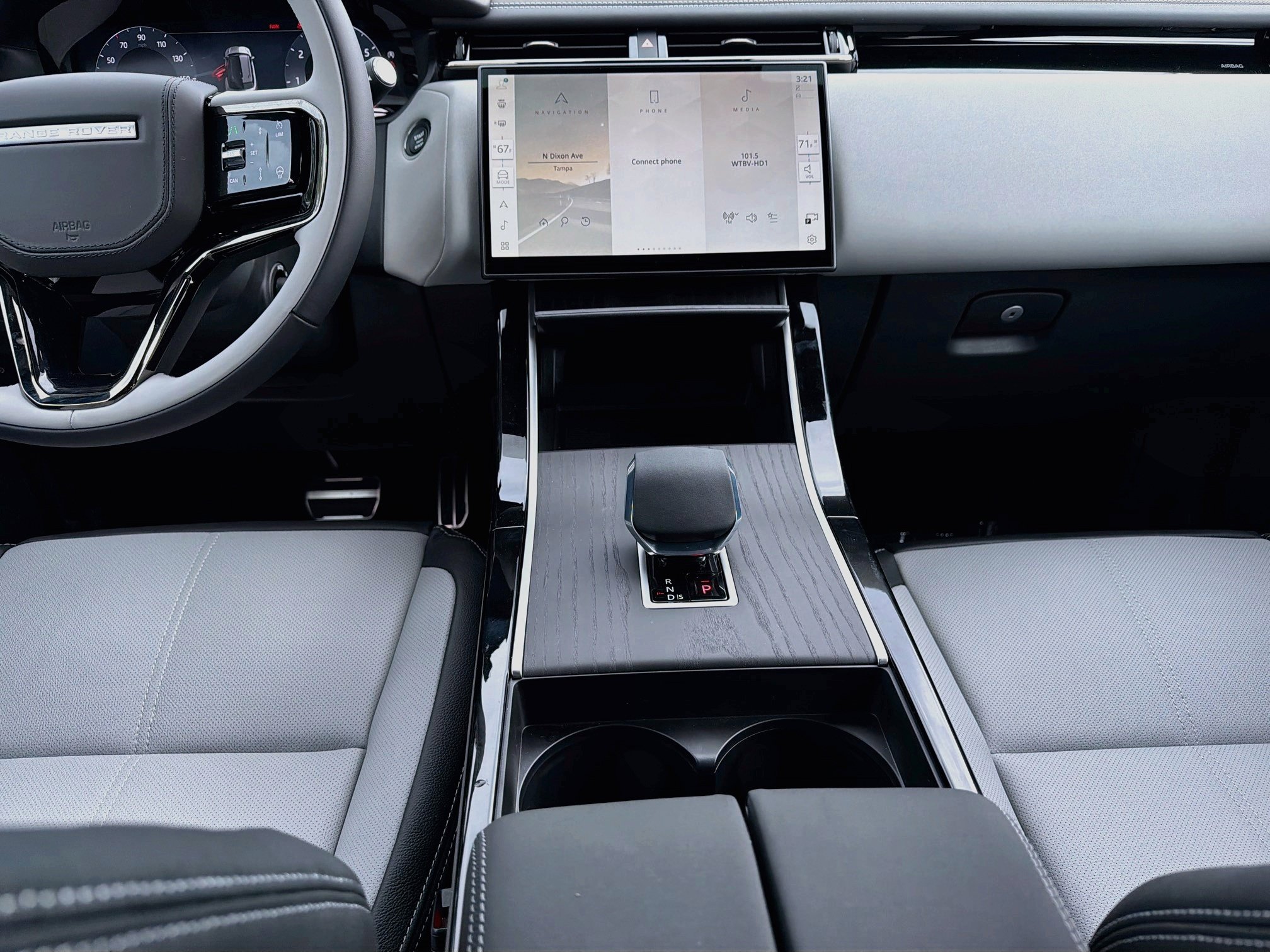 New 2026 Land Rover Range Rover Velar Belgravia AWD/4WD image 19