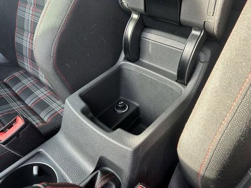 Used 2018 Volkswagen GTI S image 13