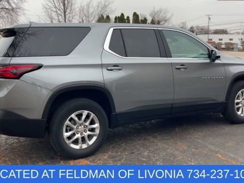Used 2023 Chevrolet Traverse LS w/ Safety Package image 8