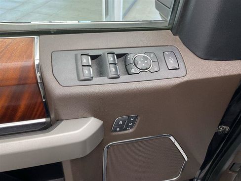Used 2021 Ford F350 King Ranch w/ King Ranch Ultimate Package AWD/4WD image 25