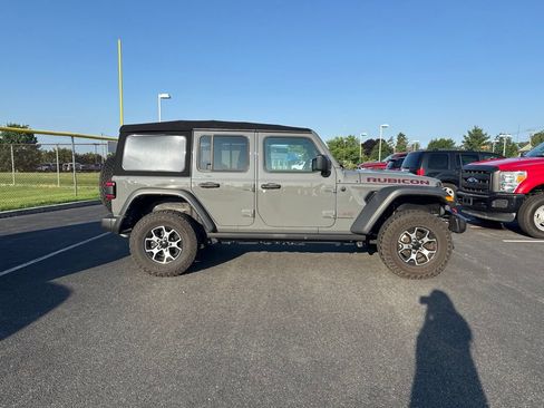 Used 2023 Jeep Wrangler Unlimited Rubicon w/ LED Lighting Group AWD/4WD image 4