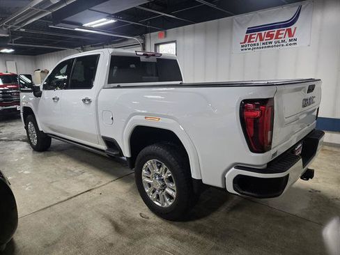 Certified 2022 GMC Sierra 3500 Denali w/ Denali Ultimate Package AWD/4WD image 5