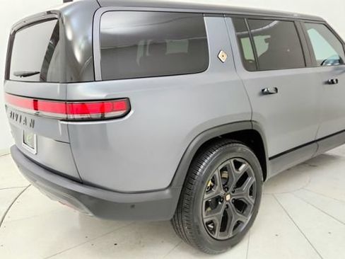Used 2026 Rivian R1S Adventure AWD/4WD image 31