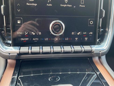New 2026 GMC Yukon Denali w/ Sun & Power Step Package AWD/4WD image 22